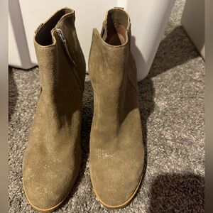 Brand New wedges booties